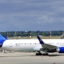 Condor - Boeing 767-330(ER)(WL) - D-ABUC mit "Condor" Logo blau<br />DUS - Bahnhofstreppe - 2.7.2020