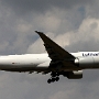 Lufthansa Cargo - Boeing 777-FBT - D-ALFB/Jambo Kenya<br />FRA - Aussichtspunkt "Startbahn West" - 20.7.2020 - 12:56<br />