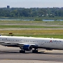 Delta Airlines - Boeing 767-432(ER) - N826MH<br />JFK - Poolarea TWA Hotel - 17.8.2019 - 2:06 PM<br />