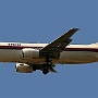 Thai Airways - Boeing 737<br />17.11.2002 - Phuket - Bangkok - 1:15 Std.