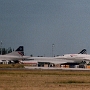 British Airways - Concorde - G-BOAA plus eine weitere BA und eine Air France Concorde<br />BGI - Barbados Light Aeroplane Club - 25.12.1998<br />3 Concordes auf einem Bild. Ich bin zwar nicht selber mit einer geflogen, aber das Bild hat Seltenheitswert. <br />Schlechte Bildqualität, geknipst durch den Zaun auf der gegenüberliegenden Seite des Flughafens.